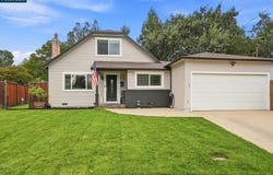 4074 Hamlet Ct, Concord, CA 94521