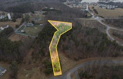14 Caroline Ct, Union Hall, VA 24176