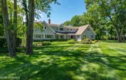 8 Evergreen Drive, Rumson, NJ 07760