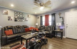 1704 N 3rd Street, Gueydan, LA 70542
