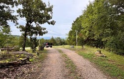 4908 Slaytonville RD, Hackett, AR 72937