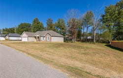 229 Wellington Drive, Poplar Bluff, MO 63901