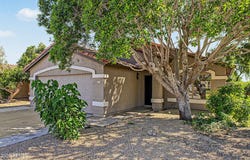 833 E PIMA Avenue, Apache Junction, AZ 85119