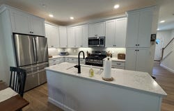 1B Dearborn Circle, Goffstown, NH 03045