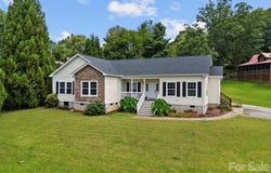 97 Meadowview Drive, Saluda, NC 28773