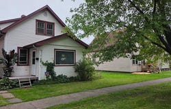 3715 E 3rd St, Superior, WI 54880