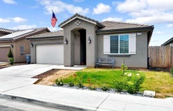 1121 Wasatch Drive, Madera, CA 93638