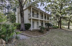 30 Moss Forest Circle, Jackson, MS 39211