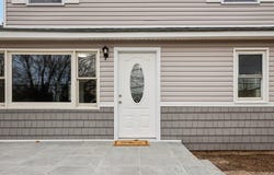 33 E Cherry Street, Central Islip, NY 11722