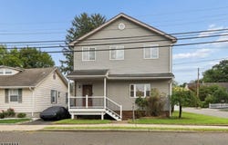 12 2Nd St, Wanaque Boro, NJ 07465-1818