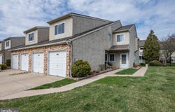 75 SANDRA Road, VOORHEES, NJ 08043