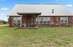 707 CREEK RD, Marion, TX 78124