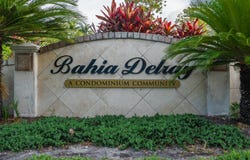 1000 Crystal Way, FL 33444