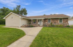 24368 Sylvan Avenue, Brownstown, MI 48134