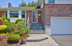 31 Irene Lane E, Plainview, NY 11803