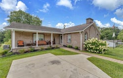 245 Beech Ave, OAK HILL, WV 25901