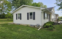 106 McCulley St, New Franklin, MO 65274
