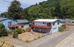 8310 CEDAR St, RockawayBeach, OR 97136