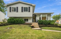 273 Lyons Drive, Bolingbrook, IL 60440
