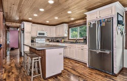 101 HILLCREST DR, Tomahawk, WI 54487