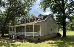 2139 Linker Mountain Road, Dover, AR 72837