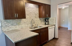 1901 Gresham Circle, Wheaton, IL 60189