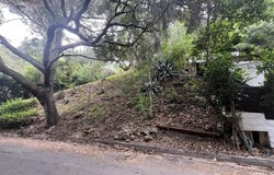 10074 Westwanda Dr, Beverly Hills, CA 90210