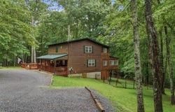 680 Hawthorne Lane, Murphy, NC 28906