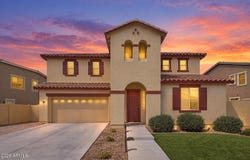2812 E PEARL Street, Mesa, AZ 85213