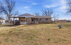 2510 N Peebly Road, Harrah, OK 73045