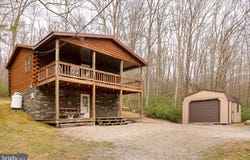 400 BEAR Drive E, OAKLAND, MD 21550