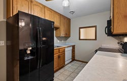 800 Banner RD, Holton, KS 66436