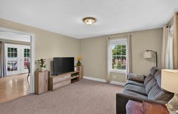 100 Mechanic St, Warren, MA 01083