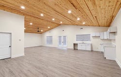 415 8th St, Cannelton, IN 47520