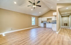 911 E 2nd Street, Russellville, KY 42276
