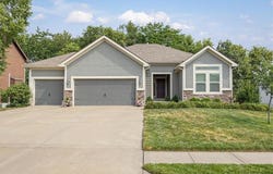 408 Lee Drive, Kearney, MO 64060