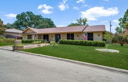 5902 Northgap St, Windcrest, TX 78239