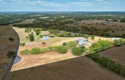 2524 S Robinson Dr, Robinson, TX 76706