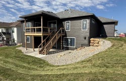 2800 S Maplewood Ave, Sioux Falls, SD 57110