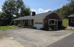 1377 Floyd Highway, Floyd, VA 24091