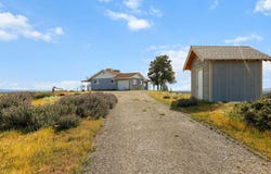 13497 Old Oregon Trail, Redding, CA 96003