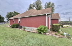 2310 Hazel Avenue, Carthage, MO 64836