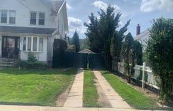 247-14 137th Rd, Rosedale, NY 11422