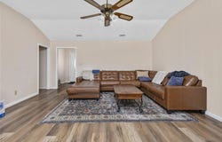 2412 Williamson Rd, Lockhart, TX 78644
