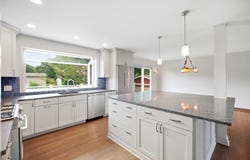 135 W King Arthur Court, Palatine, IL 60067