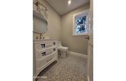411 Avenue F, Matamoras, PA 18336