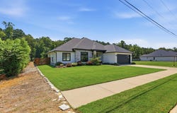 6150 Creekwater Drive, Alexander, AR 72002