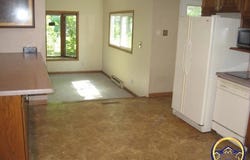 3100 SW Meadow LN, Topeka, KS 66614