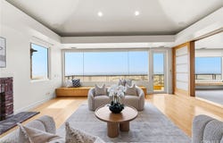 1554 E Oceanfront, Newport Beach, CA 92661