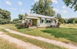 6 Burt Road, Carlton, GA 30627